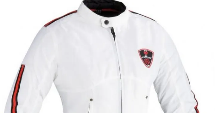 Ixon presenta Iris, la giacca roadster retro' dedicata al pubblico femminile