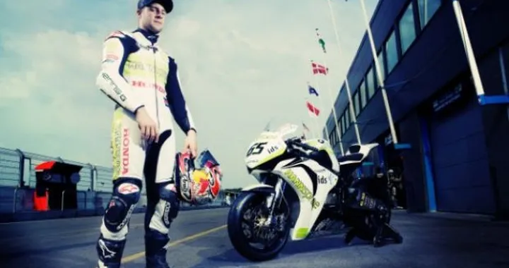 Jonathan Rea testa a Sepang la Honda RC212V di Stoner