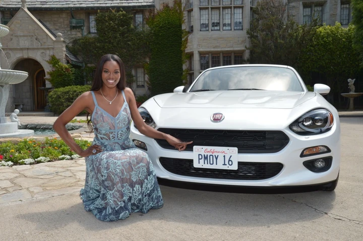 Una Fiat 124 Spider per la coniglietta di Playboy