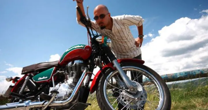 Terre dell’Anima: il motoviaggio lento in India di Davide Cacciatore