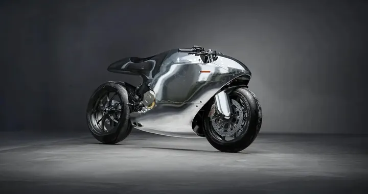 Ducati Monster by Bandit9: quando la moto diventa arte