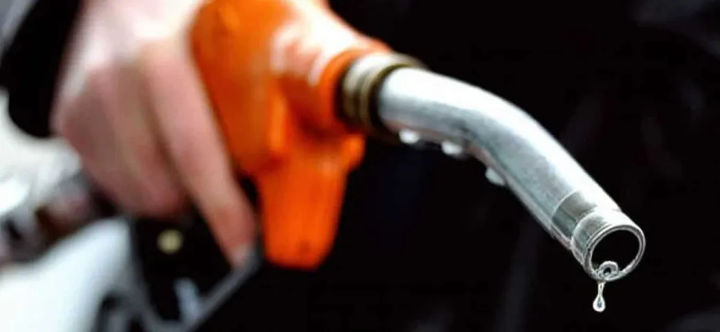 Codacons: stangata da 3,9 miliardi sulla benzina