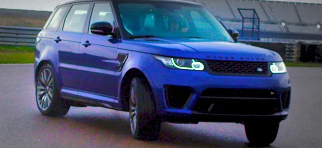 In pista con la Range Rover Sport SVR in video