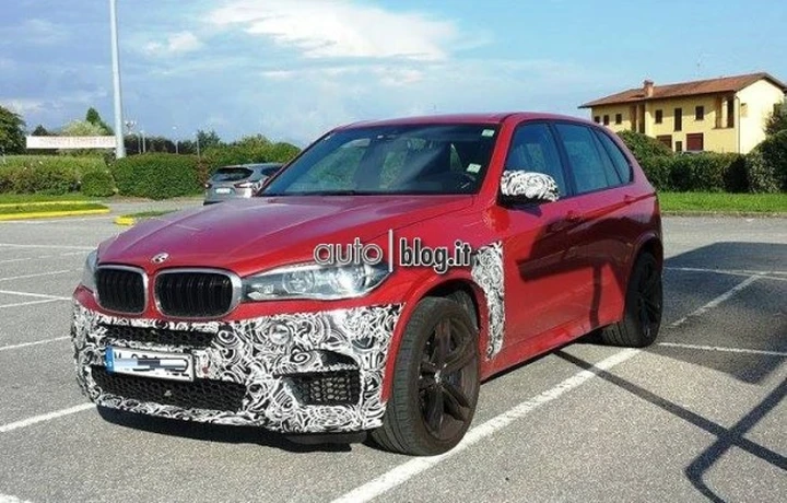 BMW X5 M F15: le foto spia di un nostro lettore
