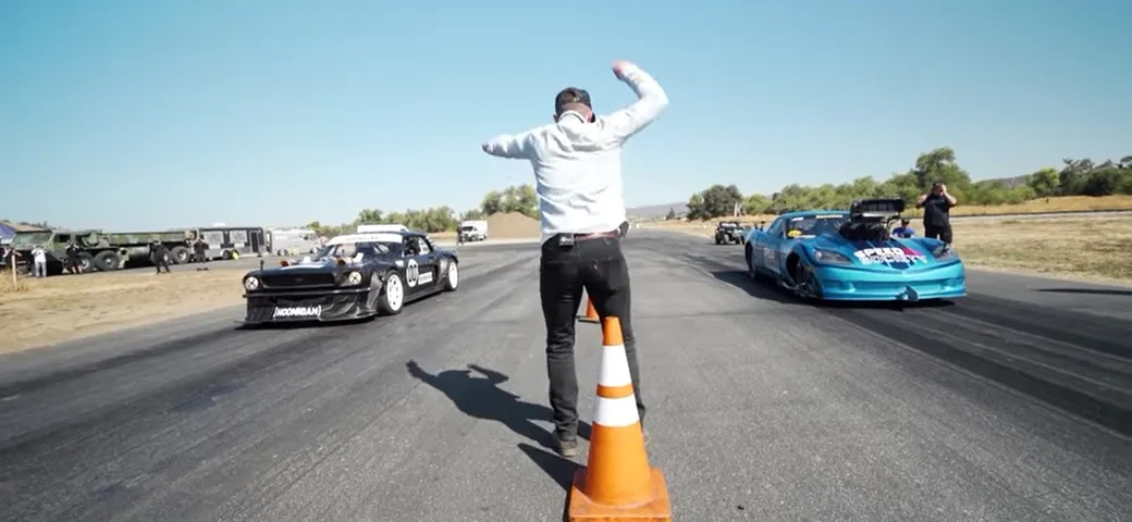 Drag race stellare: 4000 CV 4x2 vs 1400 CV 4x4 [Video]
