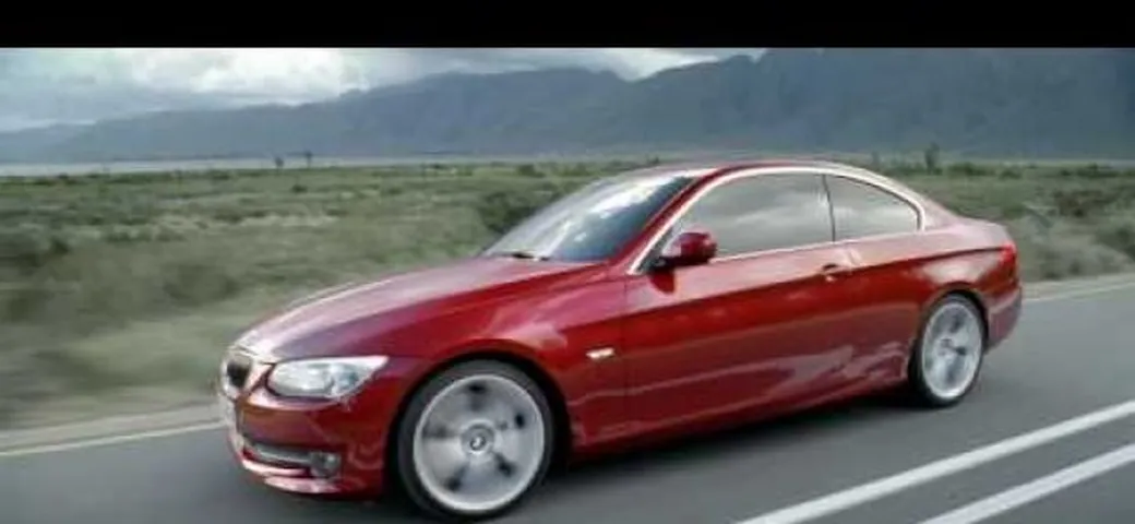 Video ufficiale BMW Serie 3 Coupé e Cabrio restyling
