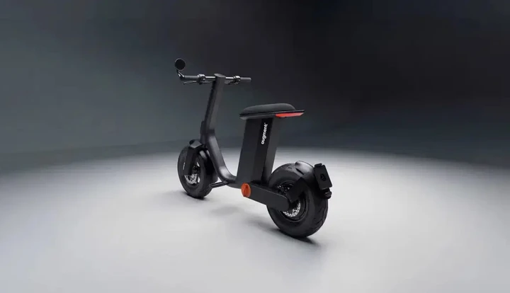 Augment 360: il ciclomotore elettrico pieghevole da 1.890 euro