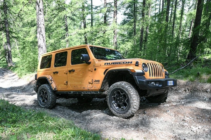 Jeep Wrangler 4xe Rubicon: prima prova del fuoristrada plug-in