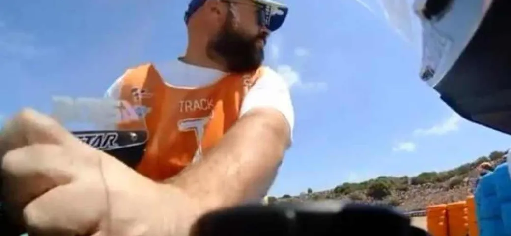 Jerez, commissario ruba un 
