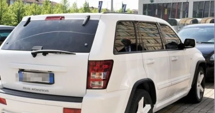 Lapo "Italian Motherfucker " Jeep Grand Cherokee SRT8