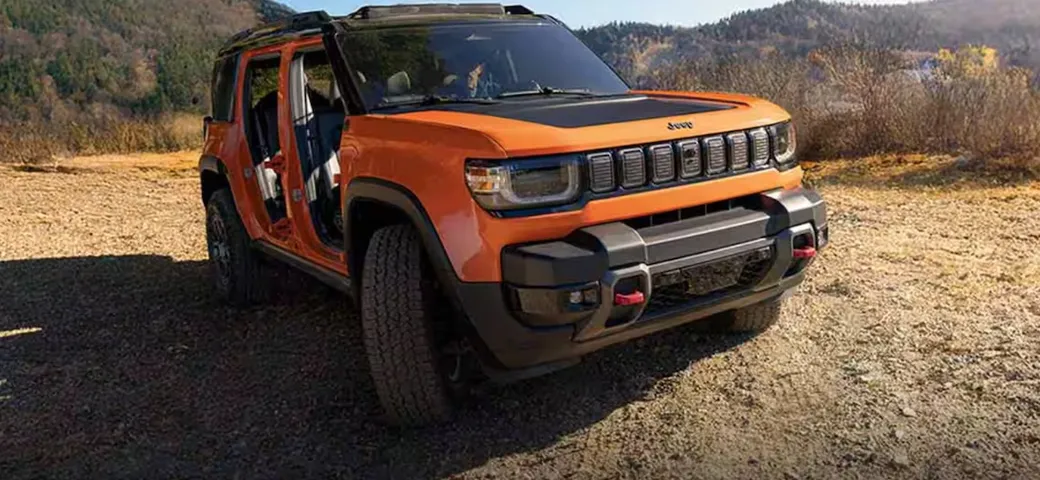 Jeep Recon, svelato al Super Bowl il mega SUV elettrico [VIDEO]