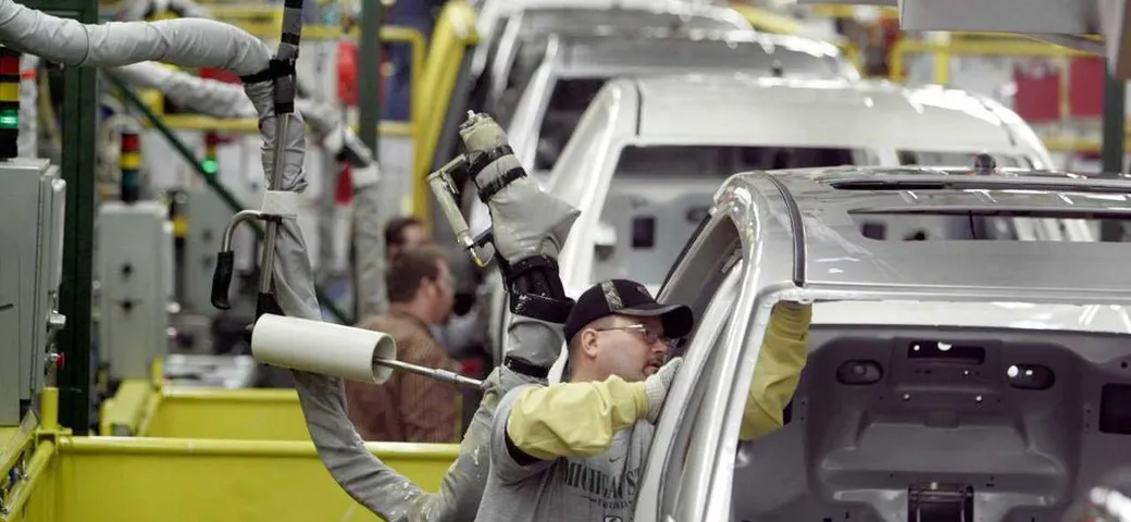 Stop alla vendita di auto benzina e diesel: perché l’Italia dice no all’Europa