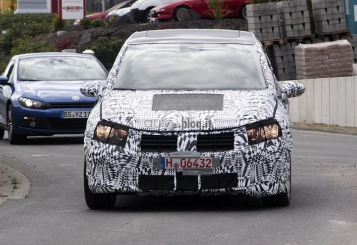 Volkswagen Golf Plus: foto spia della nuova generazione