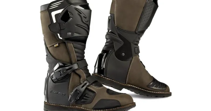 EICMA 2014: stivali Falco Avantour dual-use