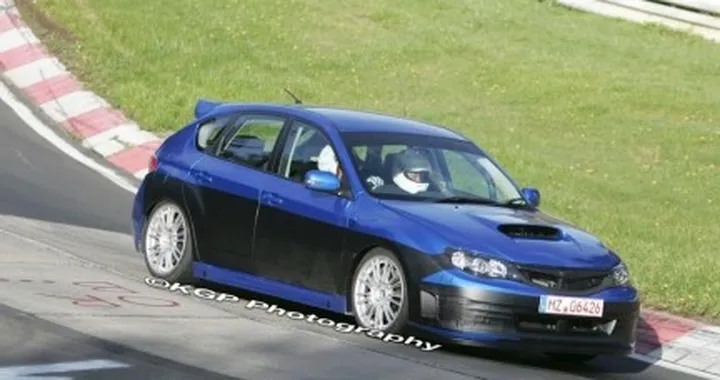 La Subaru Impreza WRX STI prende le misure al 'Ring