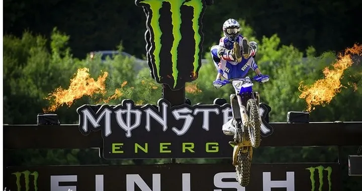 Mondiale Motocross 2015: Febvre ed Herlings trionfano nel GP di Francia.