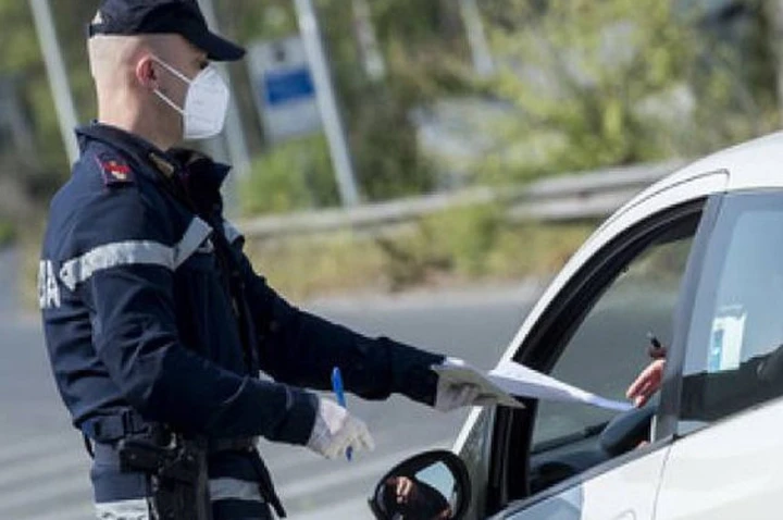 Nuovo Dpcm di Natale e spostamenti in auto: cosa si può fare