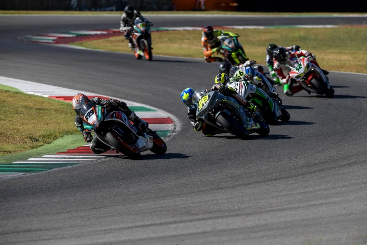 CIV: al Mugello Pirro fa doppietta. Spettacolo in Moto3