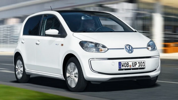 Volkswagen e-up!: prezzo e prova su strada dell'elettrica