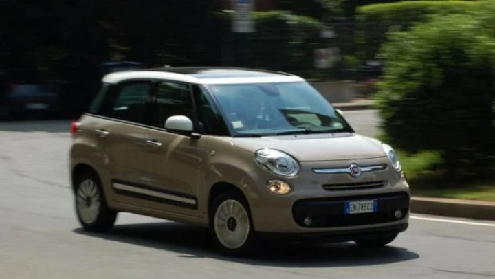 Nuova Fiat 500L: prezzi, allestimenti e prova su strada
