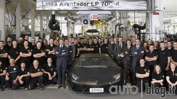 Lamborghini Aventador LP 700-4: prodotto l’esemplare numero 2.000