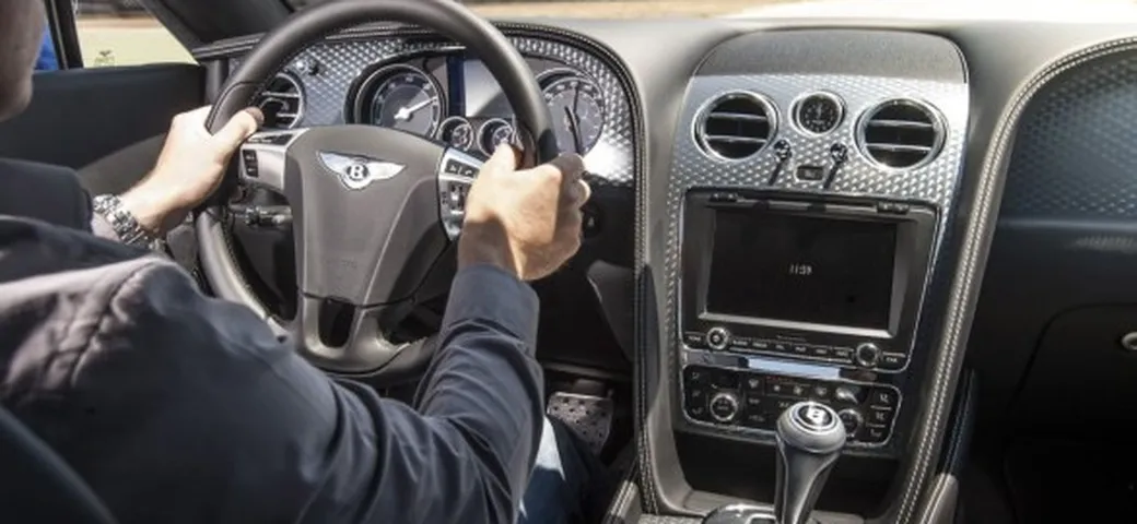 Bentley Continental GT Speed: 2350 kg molto veloci