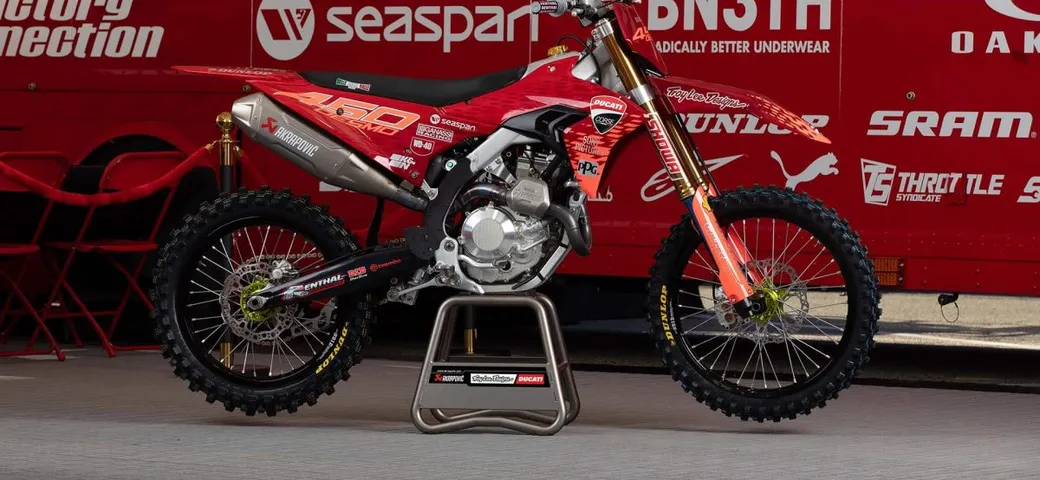Desmo450 MX: la prima motocross Ducati arriva nel 2025 e promette scintille