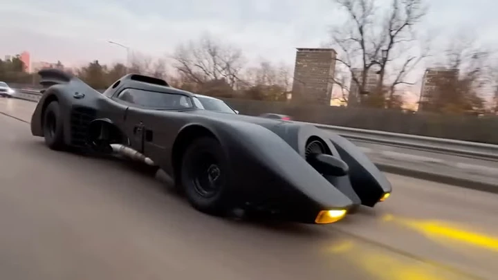 Batmobile ispirata al film del 1989, è omologata e ha un V8 turbo fino a 1.000 CV