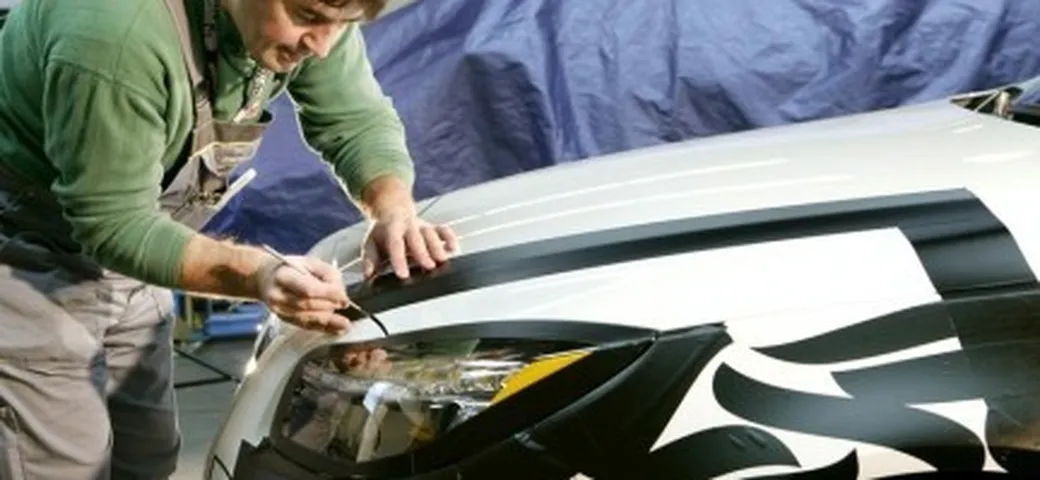 Opel svela i segreti delle camuffature della Insignia