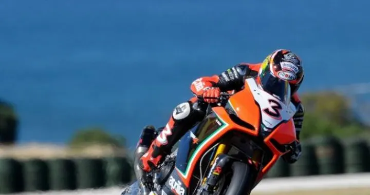 WSBK, Phillip Island: Max Biaggi vince Gara1 davanti a un ottimo Melandri e Guintoli. Checa out!