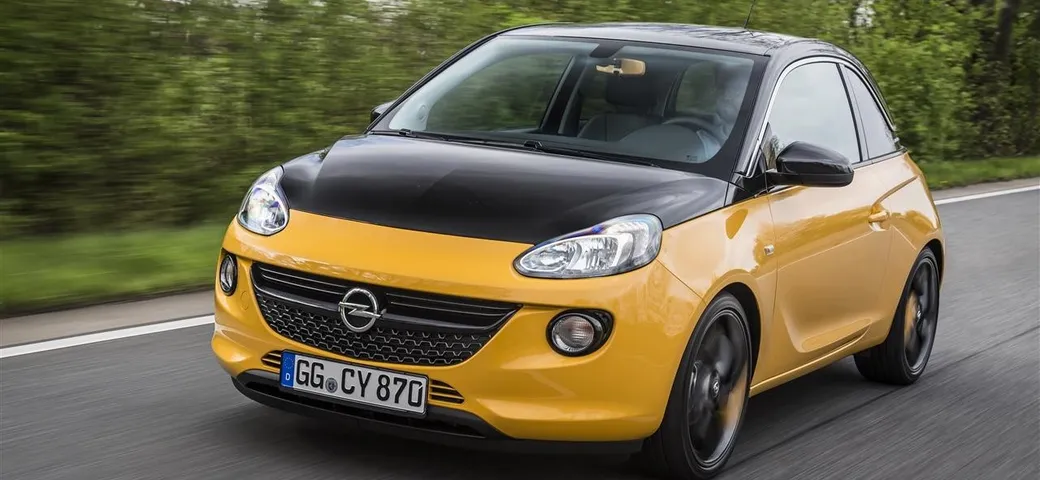 Opel Adam Black Jack: informazioni e prezzi