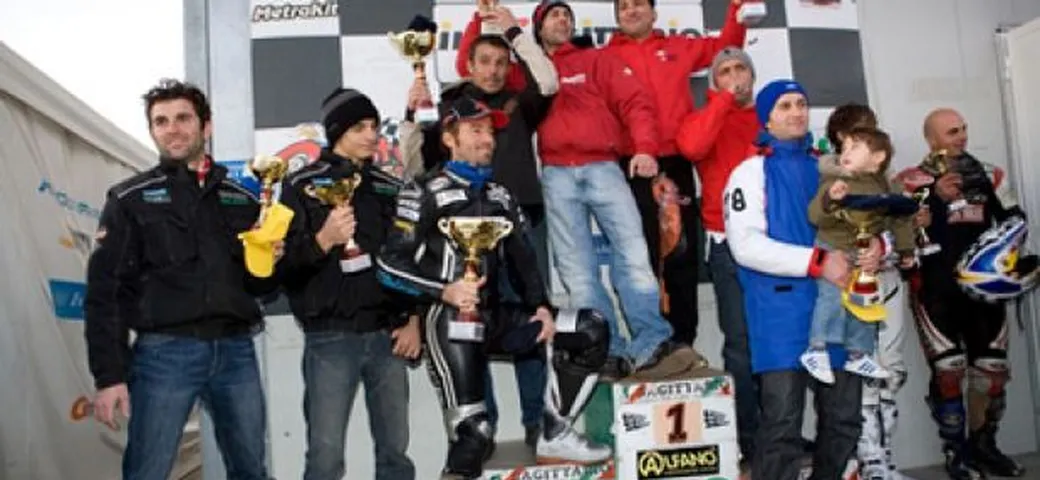 Endurance Supermotard Latina: vincono Minutilli e Cianfrocca, Biaggi e Girolami secondi