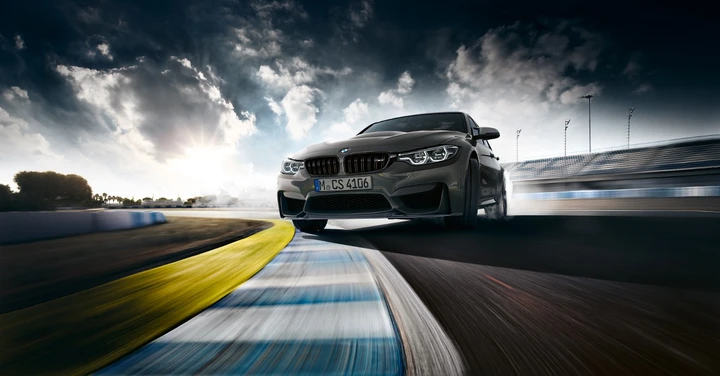 Nuova BMW M3 CS: prezzo, foto e caratteristiche