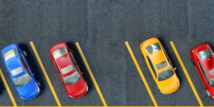 auto parcheggiate