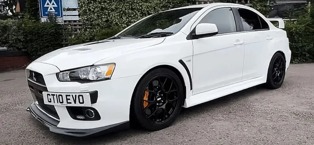 Mitsubishi Lancer Evolution X FQ-440 MR: La leggenda compatta che sfida le hypercar