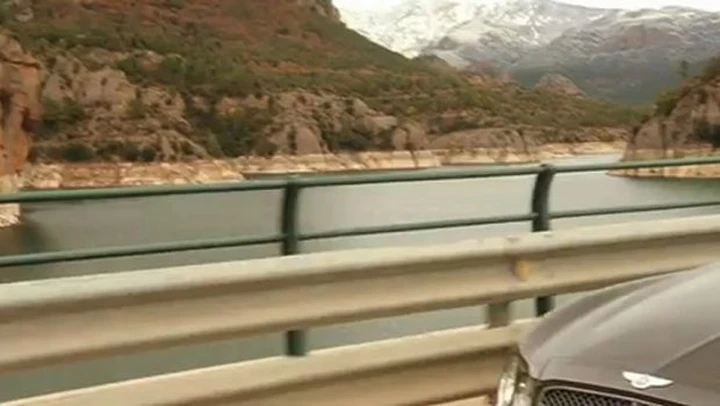 Bentley Flying Spur in Video