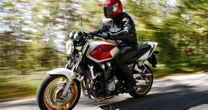 Eicma: Honda CB1300 2008