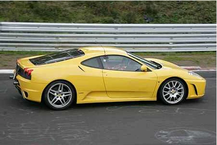 Ferrari F430 CS: foto spia al Nurburgring