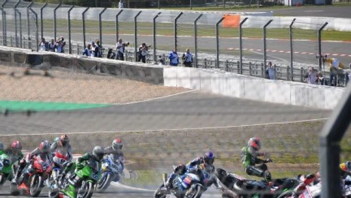 Foto del giorno: il terribile incidente del Nurburgring