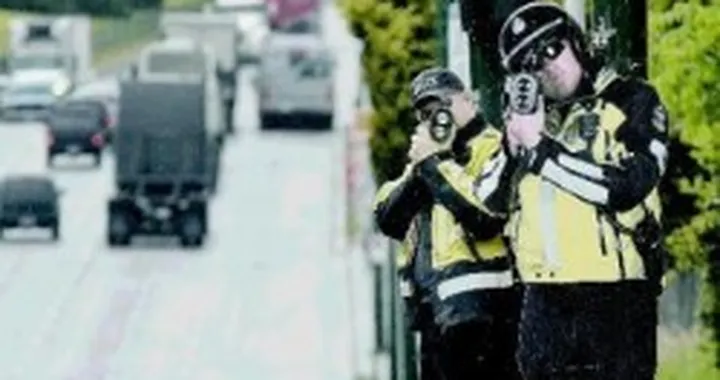 Quelle sagome dei poliziotti canadesi