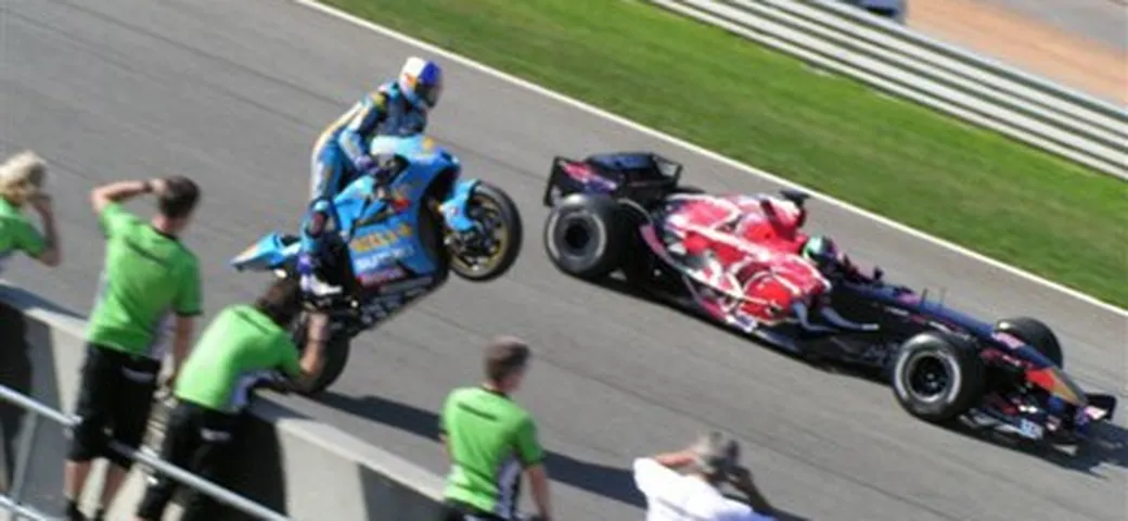 Hopkins vs Liuzzi, MotoGP vs F1