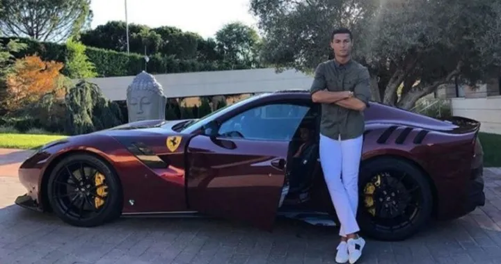 Cristiano Ronaldo non potrà più guidare le sue supercar a Manchester