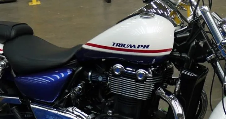 Nuovo logo per le Triumph Modern Classic?
