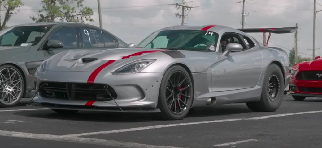 La Dodge Viper da 3300 CV è un dragster per tutti i giorni [Video]