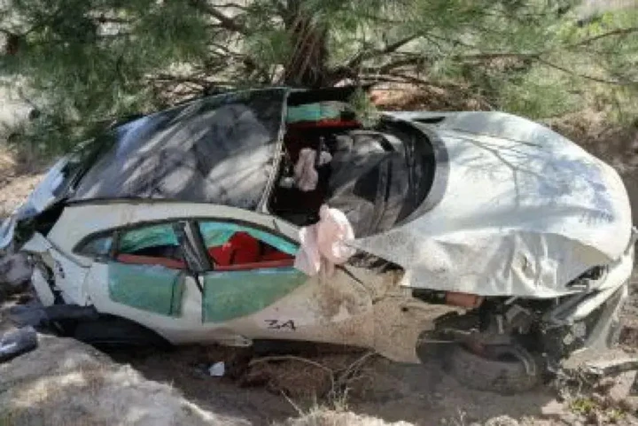 Ferrari Purosangue si ribalta, Cavalcade sospesa