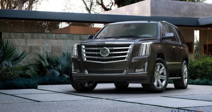 Cadillac Escalade: arriva in Italia ad aprile, allestimenti e prezzi