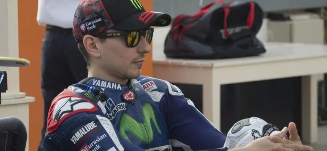 Yamaha: più tempo a Lorenzo per decidere