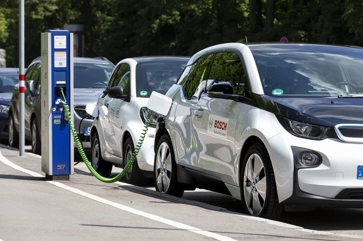 Bosch, un cloud per migliorare le performance delle batterie delle auto