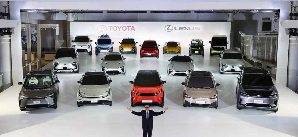 Toyota: nel 2030 3,5 milioni di auto elettriche, ma è fondamentale diversificare
