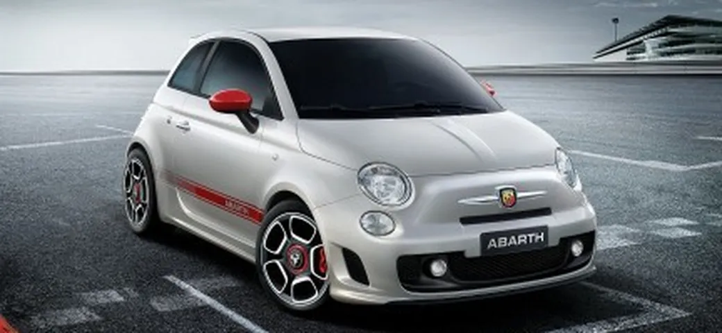 Abarth 500: finalmente ufficiale